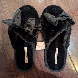 NWT Victoria's Secret FLOPPY BOWS Plush Black Slippers with Bows size Medium 7-8